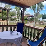 Nina's House, 2 *