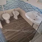 Nina's House, 2 *
